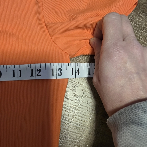 House of Harlow 1960 ($110) Ribbed Short Sleeve Bodysuit - Picture 4 of 7